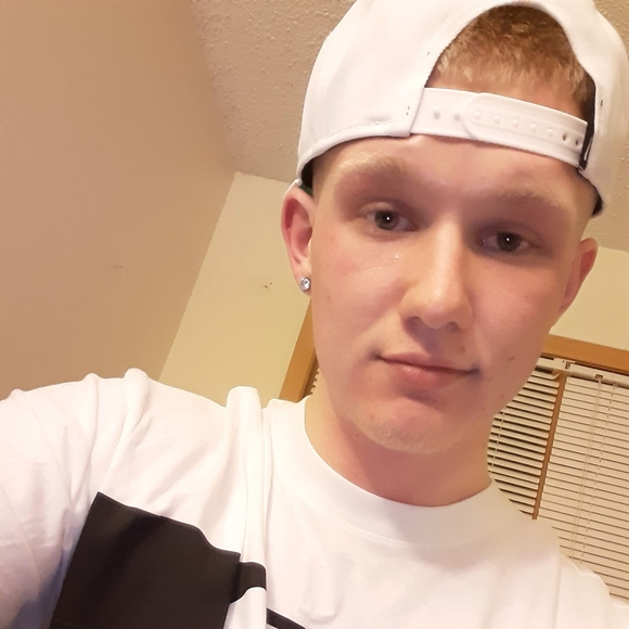 Meet your Posher, Corey - Picture 1 of 1